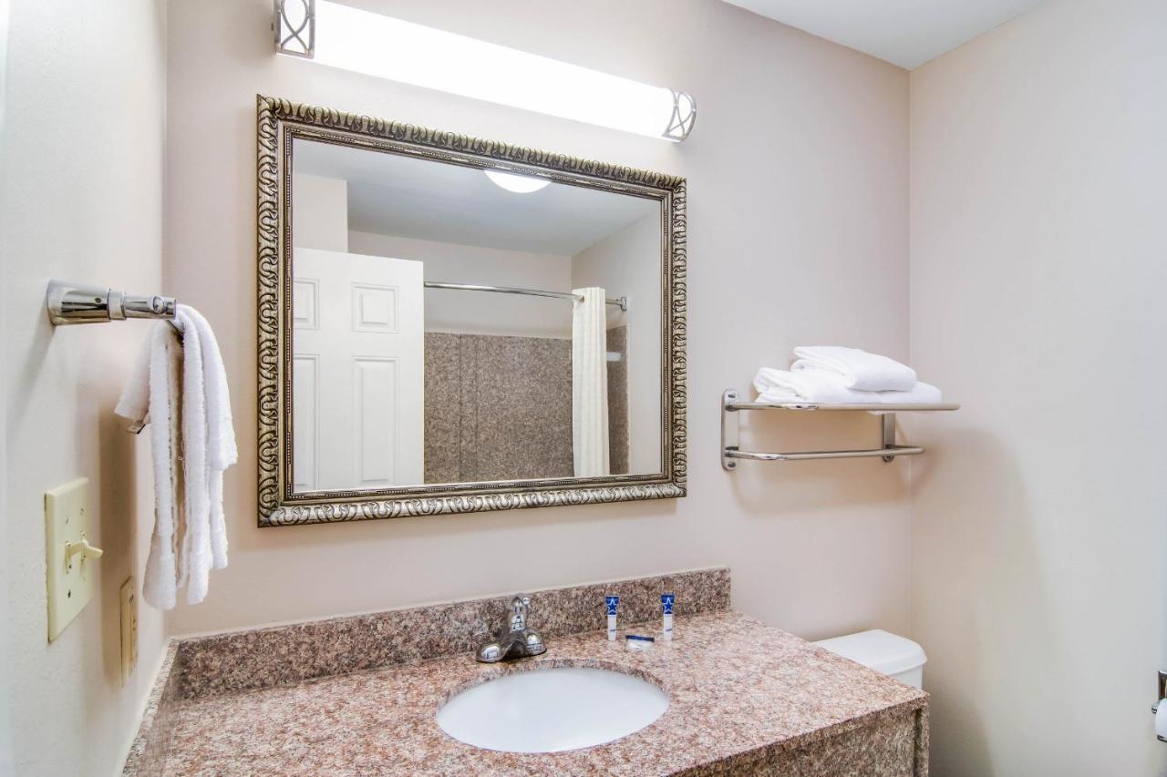 Americas Best Value Inn - Mableton Bagian luar foto